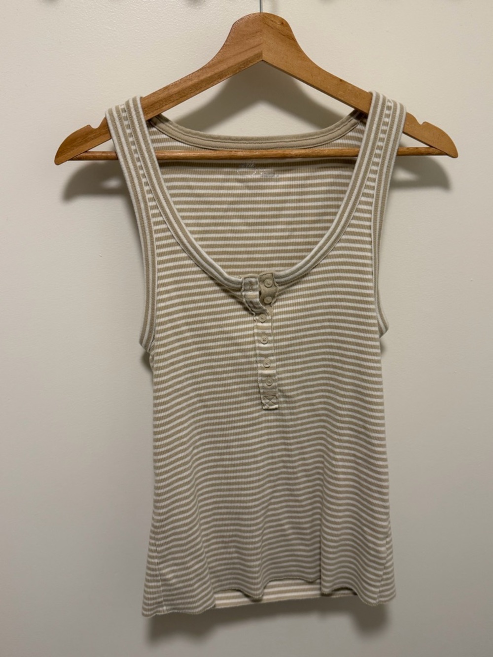 aerie tank top ribbed size large